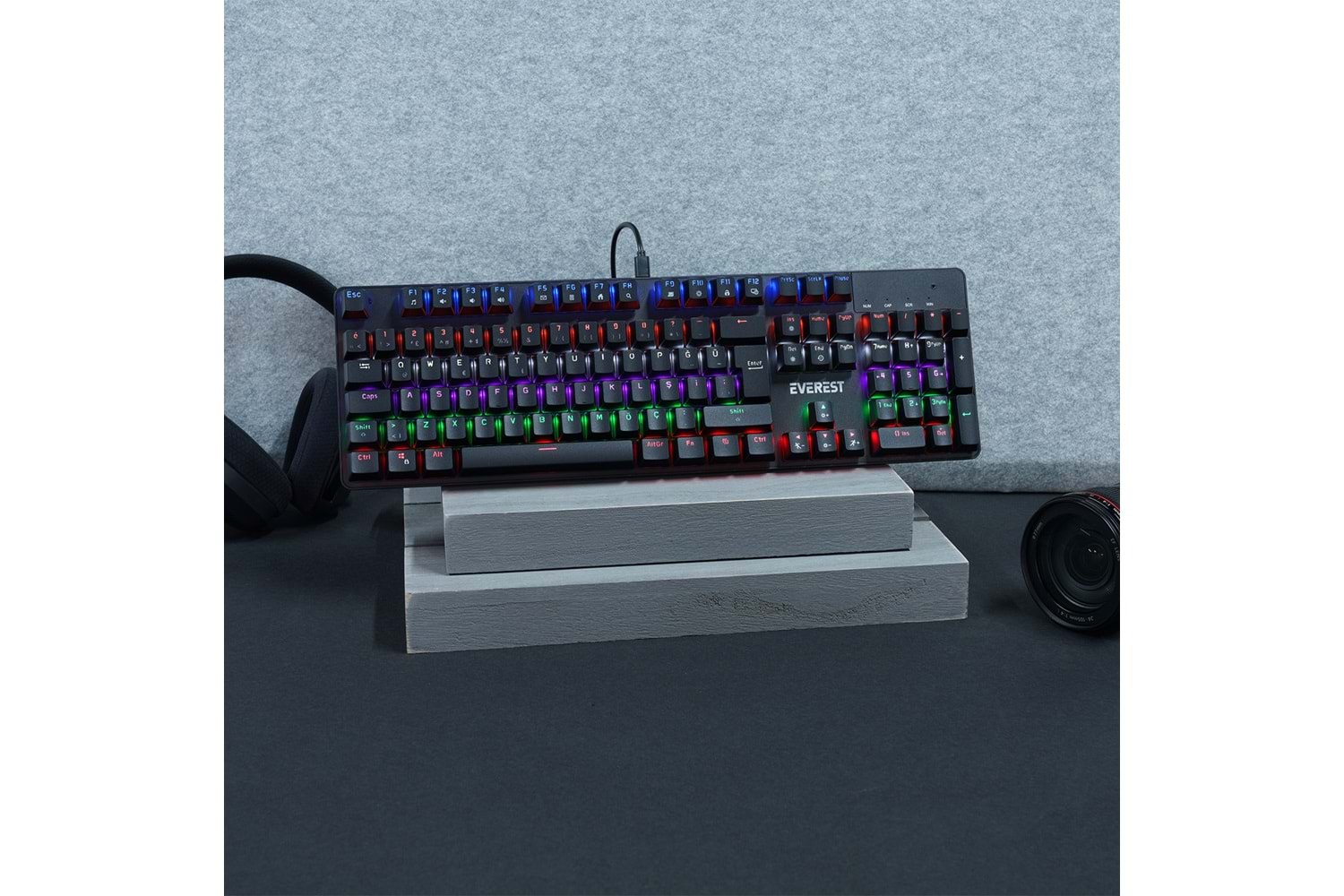 Everest KB-MK1 Lumos Siyah USB Rainbow Aydınlatmalı Blue Switch Full Anti-Ghosting Mekanik Gaming Oyuncu Klavye